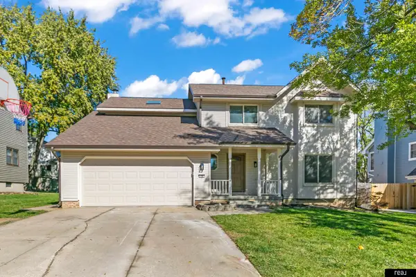 702 E Cary Street, Papillion, NE 68046-6017