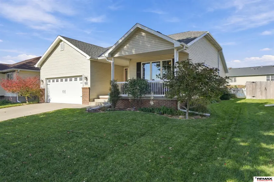 1738 Blackhawk Drive, Lincoln, NE 68521 - #2