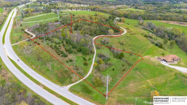13131 Calhoun Road, Omaha, NE 68152