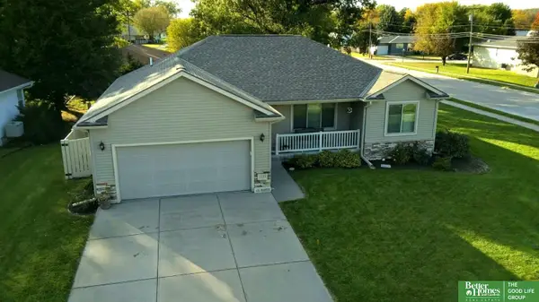 1123 N Wisconsin Avenue, York, NE 68467