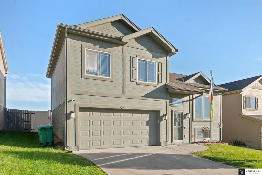 9120 Hanover Street, Omaha, NE 68122 - #2