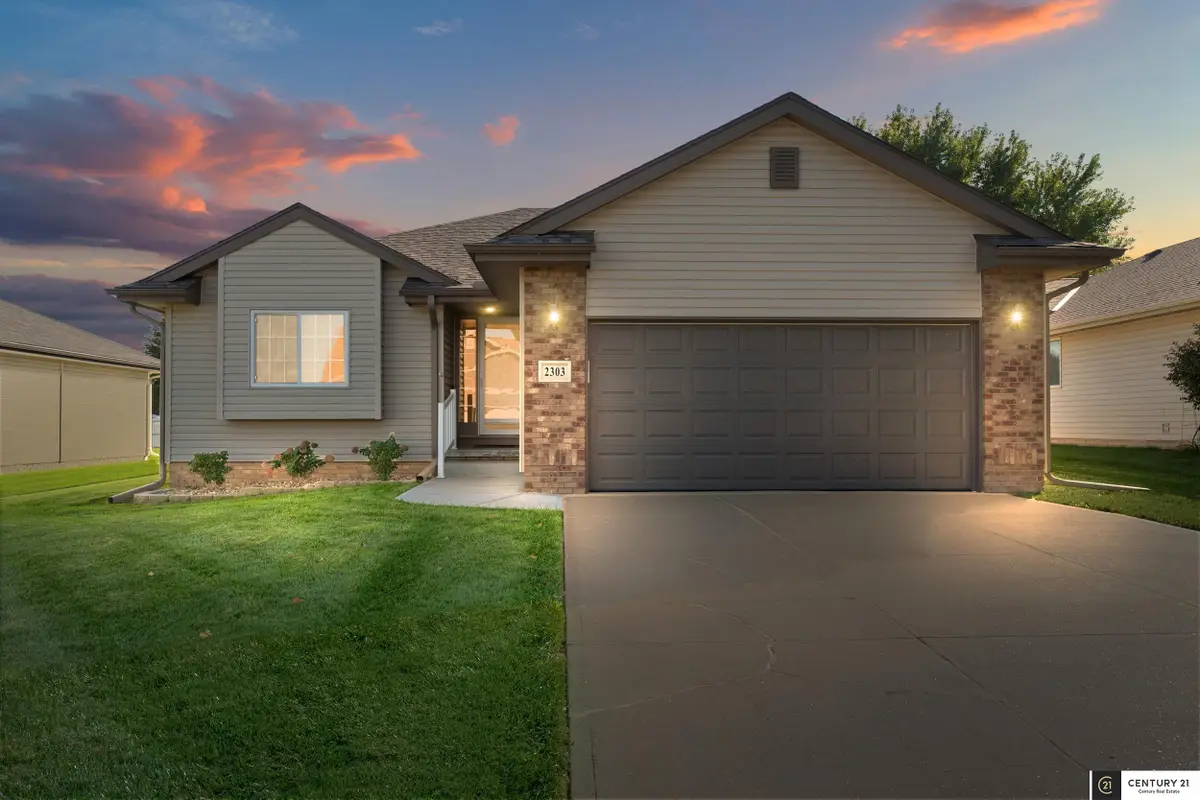 2303 Aberdeen Drive, Papillion, NE 68133 - #1