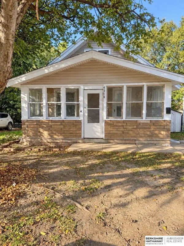 4318 Erskine Street, Omaha, NE 68111