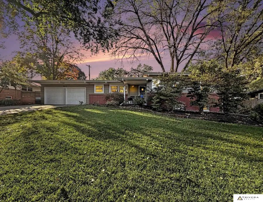 5815 L Street, Lincoln, NE 68510 - #2