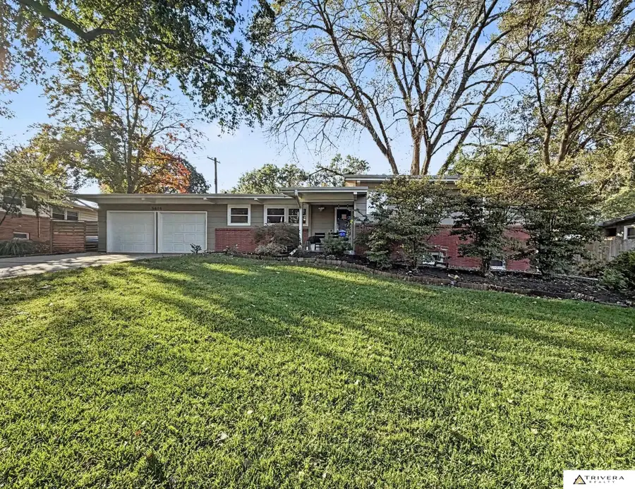 5815 L Street, Lincoln, NE 68510 - #3