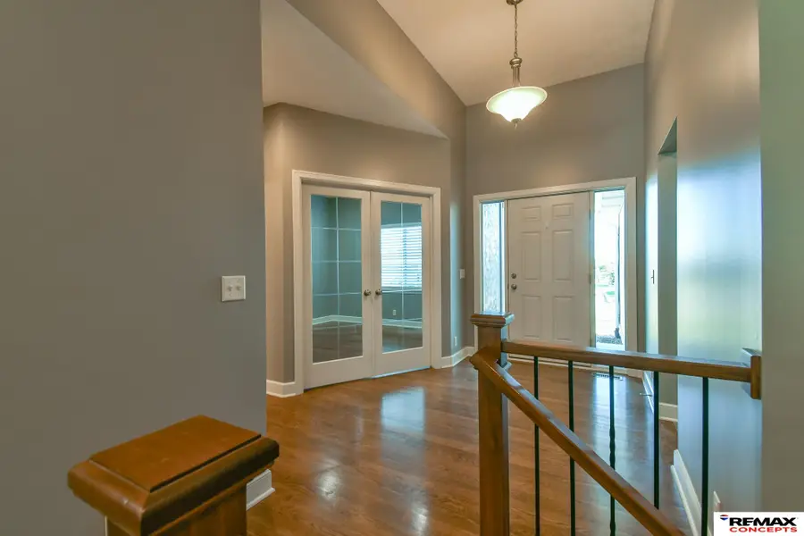 6301 Nashway Circle, Lincoln, NE 68516 - #3