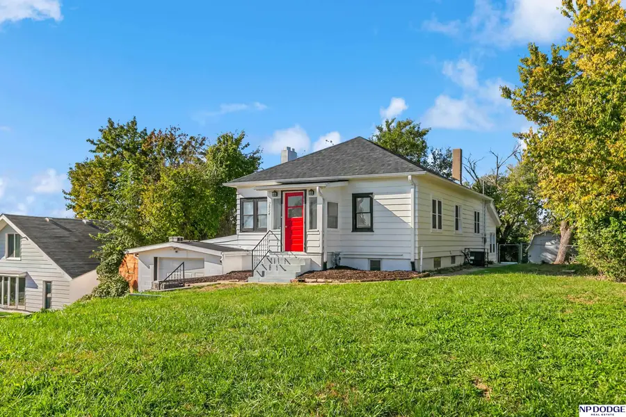 7824 N 36 Street, Omaha, NE 68112 - #2