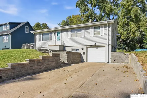 7818 Ontario Street, Omaha, NE 68124