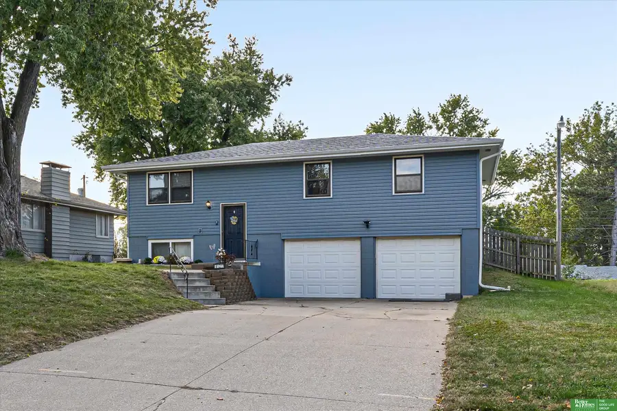 8121 Corby Street, Omaha, NE 68134 - #2