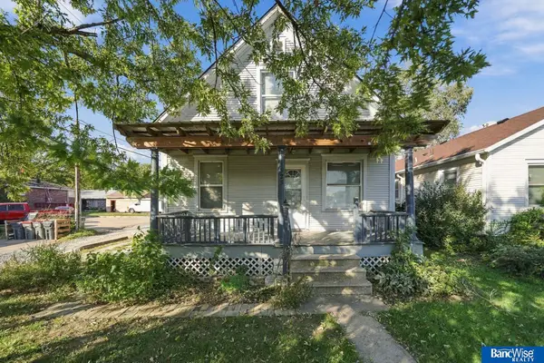 923 S 24th Street, Lincoln, NE 68510