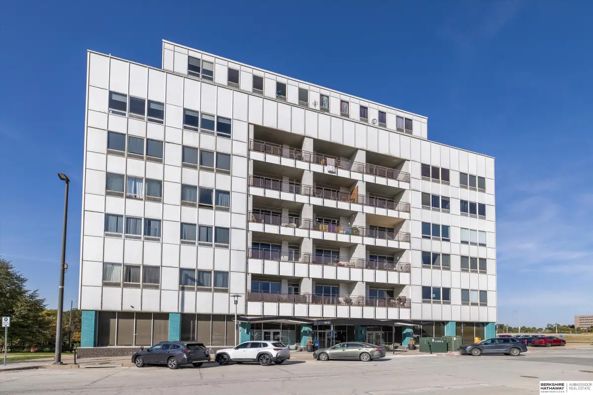 3000 Farnam Street #S4A/S4R, Omaha, NE 68131 - #1