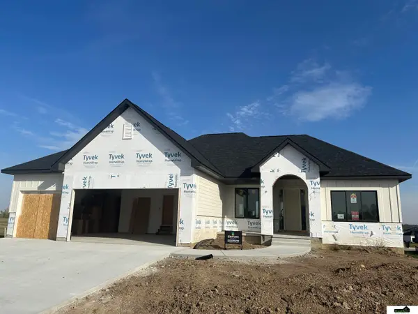 2100 S 93rd Street, Lincoln, NE 68520