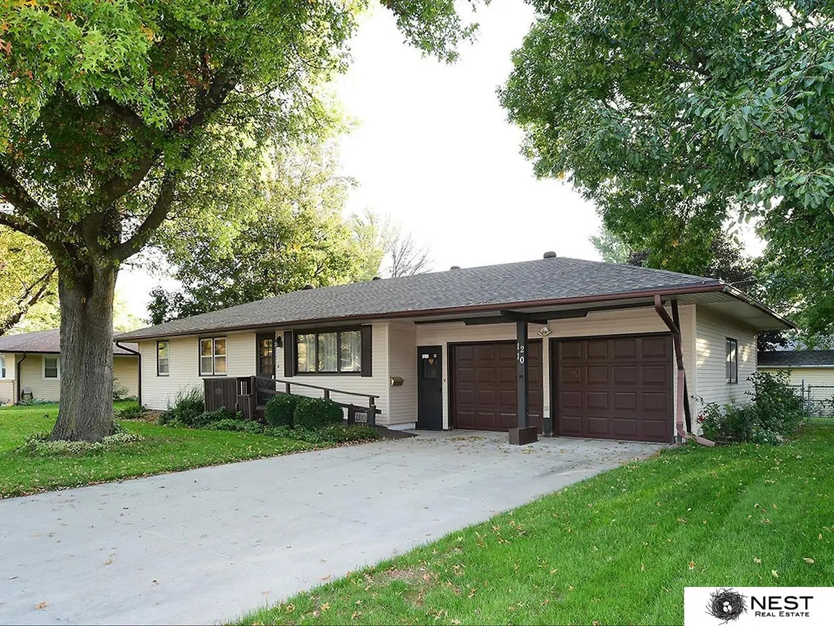 1210 N 18 Street, Beatrice, NE 68310 - #1