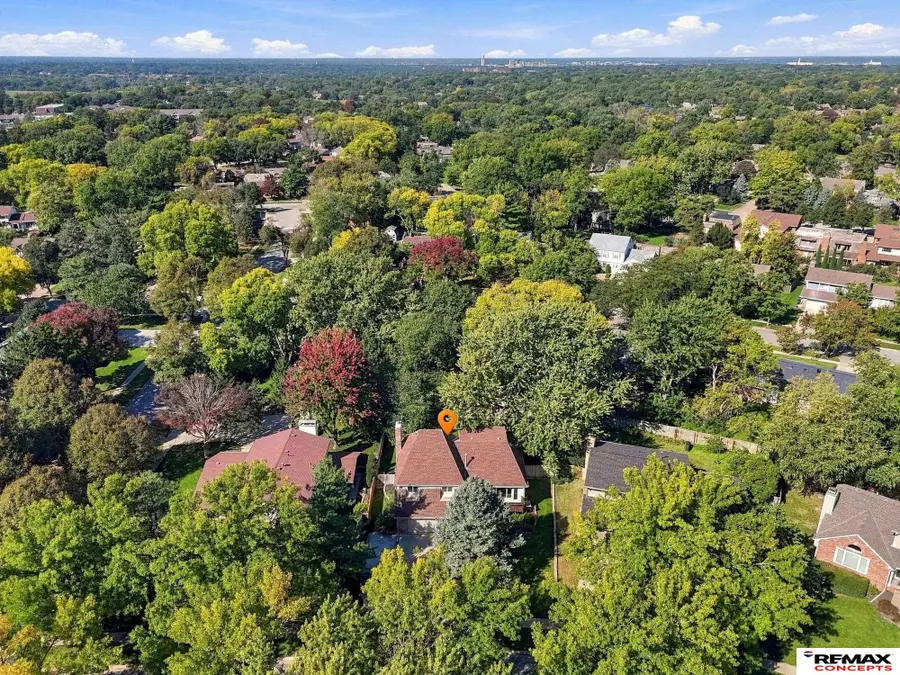 2343 S 75th Street, Lincoln, NE 68506 - #2