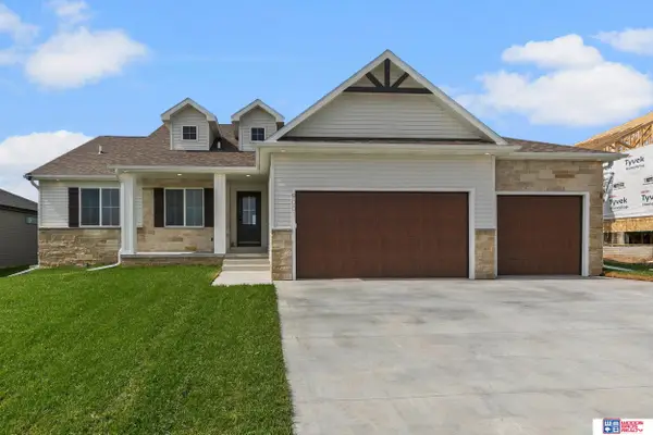 9001 Castle Pine Drive, Lincoln, NE 68516