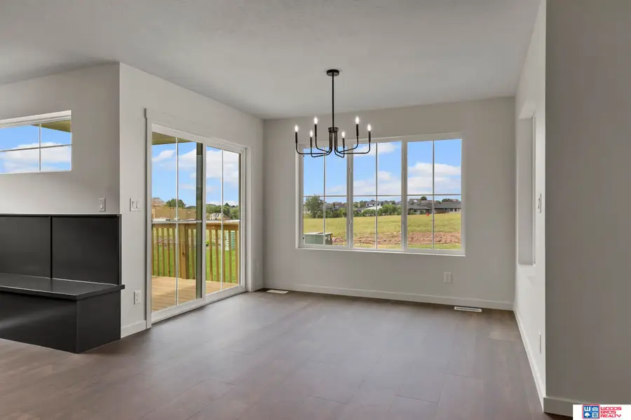 9001 Castle Pine Drive, Lincoln, NE 68516 - #2