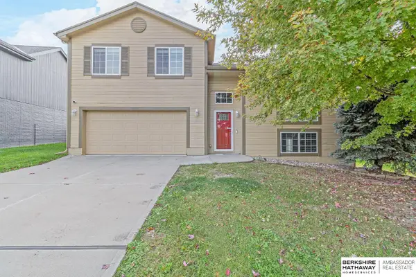 16501 Grand Avenue, Omaha, NE 68116