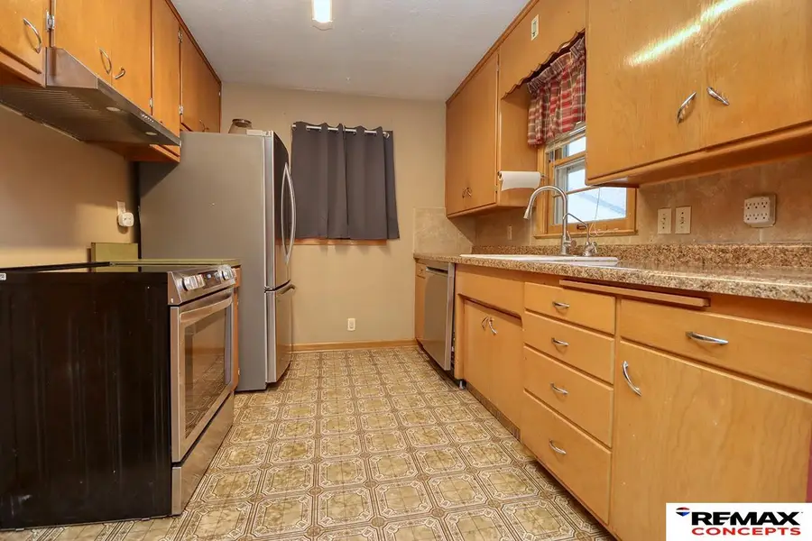 4016 Touzalin Avenue, Lincoln, NE 68507 - #2
