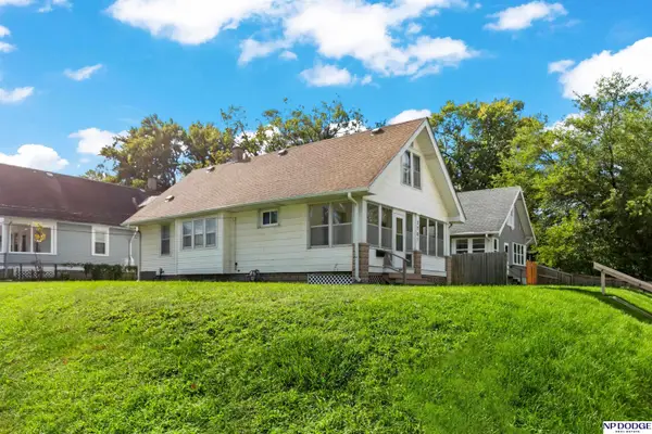 2701 Fort Street, Omaha, NE 68111