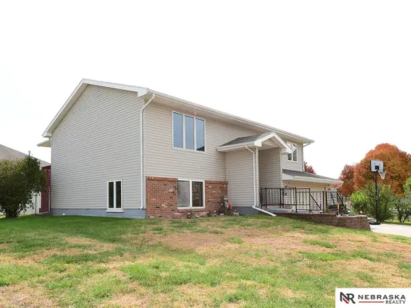 5230 N 20th Street, Lincoln, NE 68521