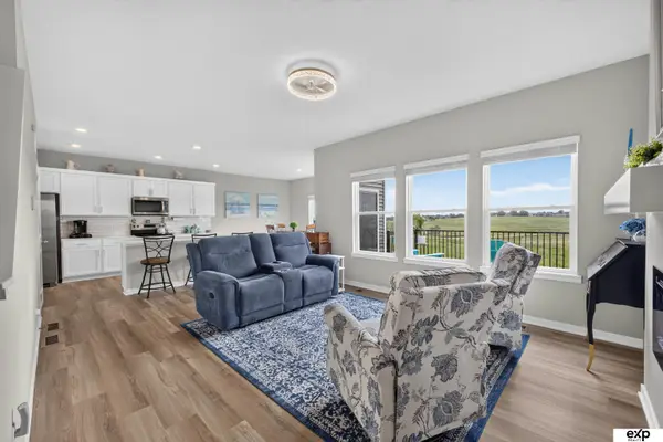 17675 Rose Lane Road, Omaha, NE 68136