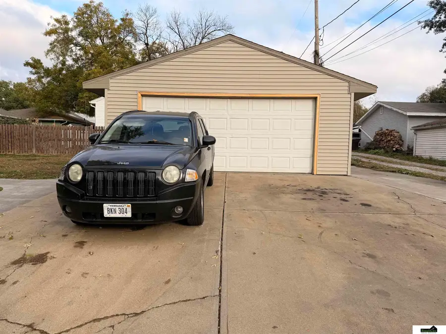 6301 Fremont Street, Lincoln, NE 68507 - #2