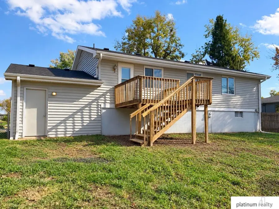 514 N Park Drive, Gretna, NE 68028 - #2
