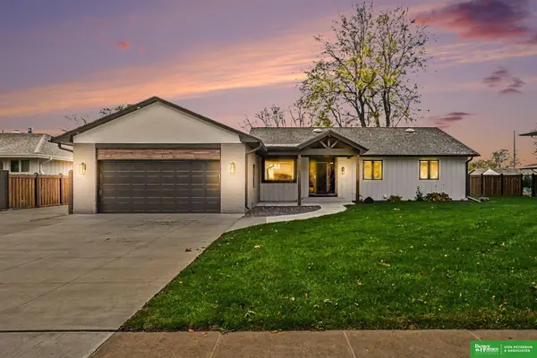 2225 Teakwood Drive, Fremont, NE 68025