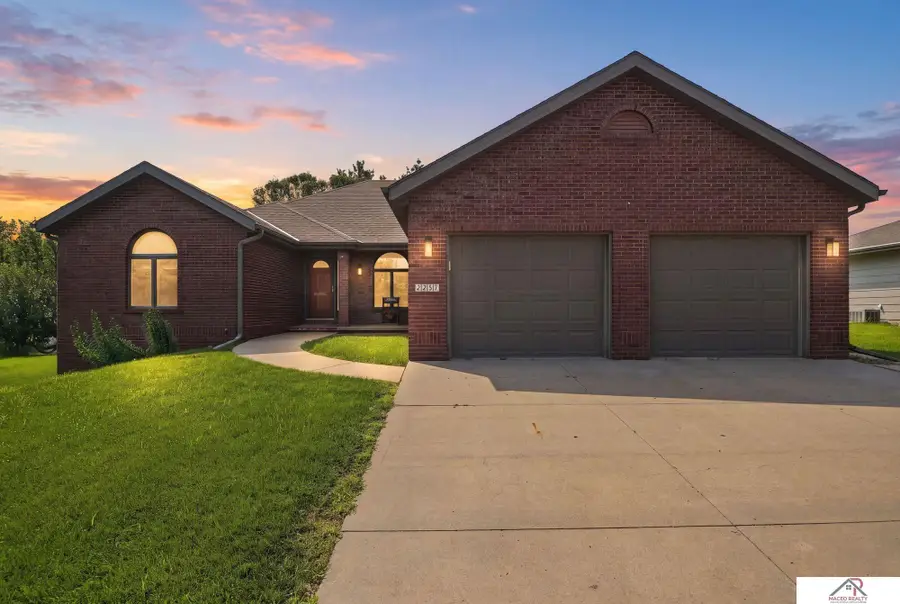 2257 Westwood Drive, Crete, NE 68333 - #2