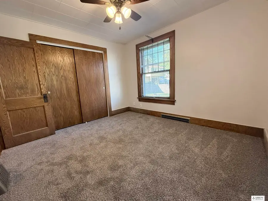415 N 32nd Street, Lincoln, NE 68503 - #3