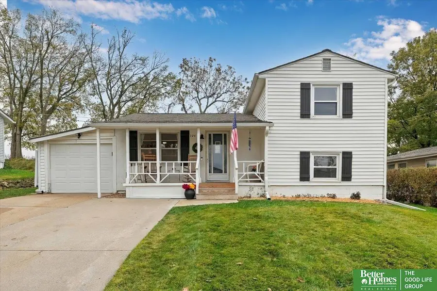 924 Pleasant Drive, Plattsmouth, NE 68048 - #3
