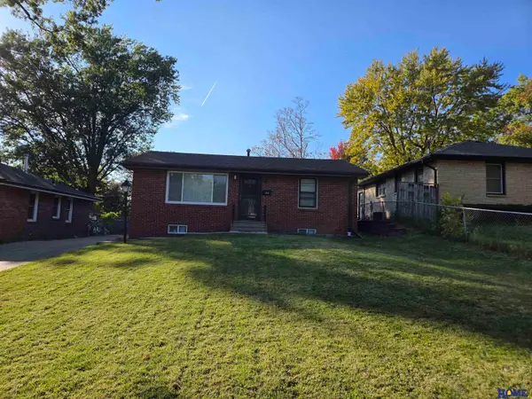 1635 N 58th Street, Lincoln, NE 68505