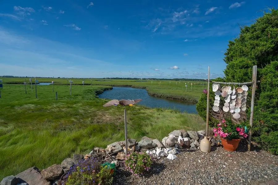 27 Cross Beach Road, Seabrook, NH 03874 - Image #3