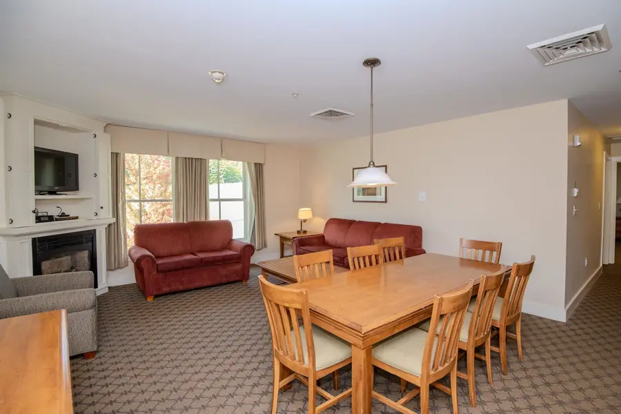 705/707 Qtr. I V Adams House, Ludlow, VT 05149 - Image #2