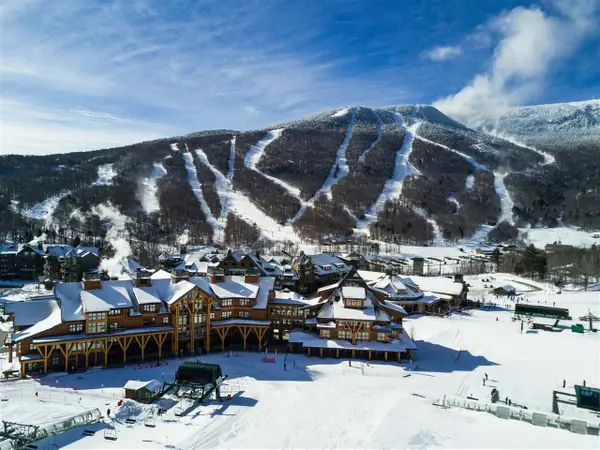 7412 Mountain Road #408, Stowe, VT 05672