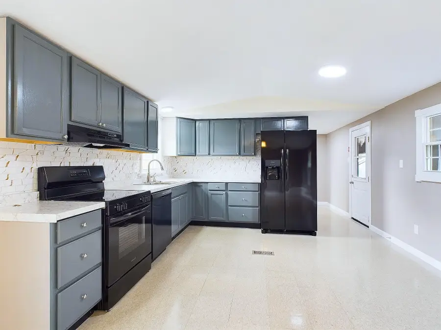 147 Canaan Mobile Home Park #18, Canaan, VT 05903 - Image #2