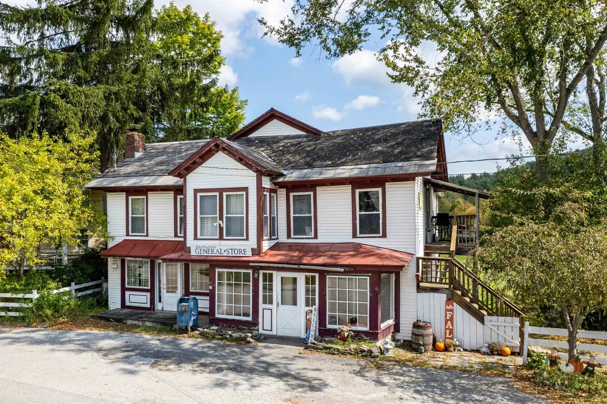 11 On The Green Street, Poultney, VT 05764 - Image #1