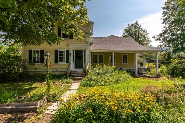 120 Village Street, Dorset, VT 05253