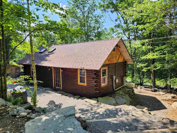 82 Hodge Hill Road, Lisbon, NH 03585