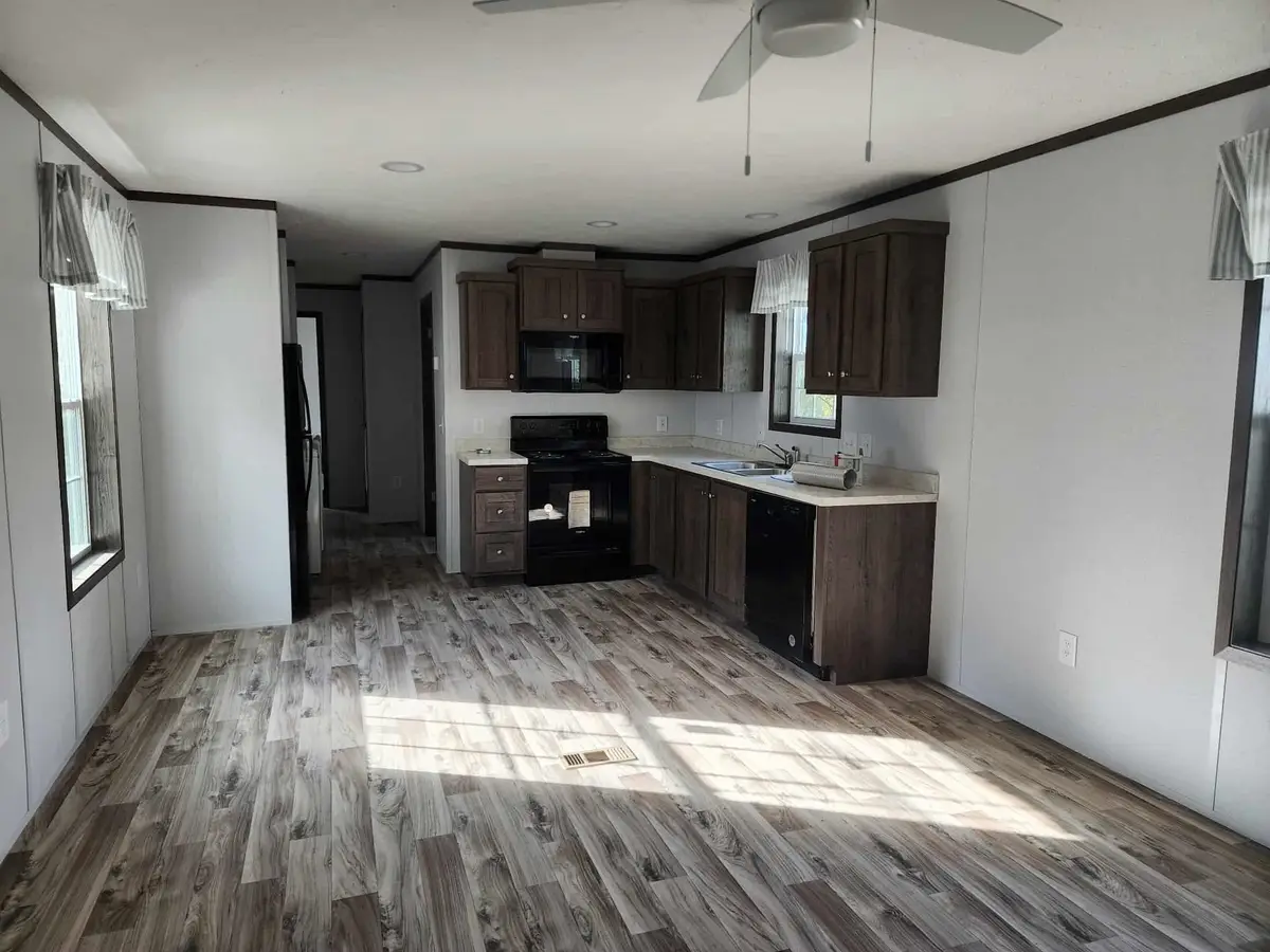 104 Overlook Lane, Coventry Town, VT 05855 - Image #1