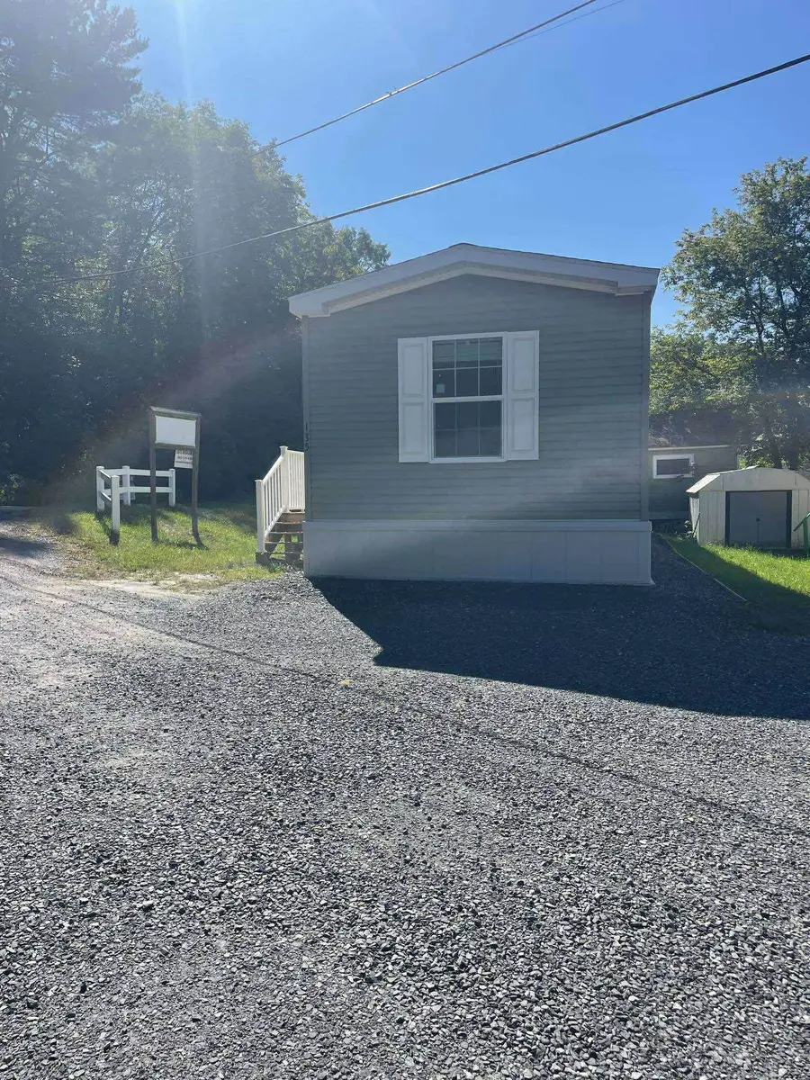 135 Oak Street, Saint Johnsbury, VT 05819 - Image #2