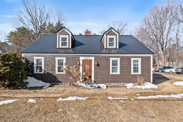 525 Whittier Highway, Moultonborough, NH 03254