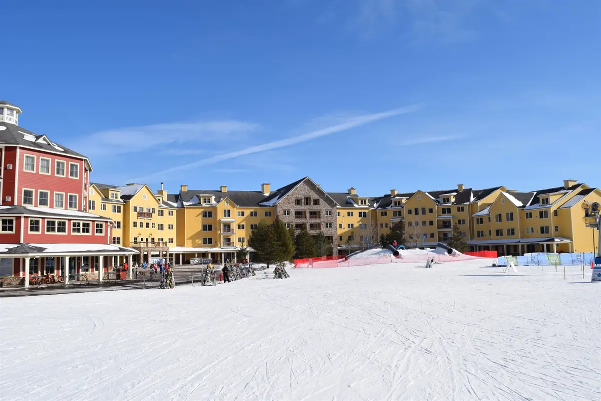 456 QIV Jackson Gore Inn, Ludlow, VT 05149 - Image #1