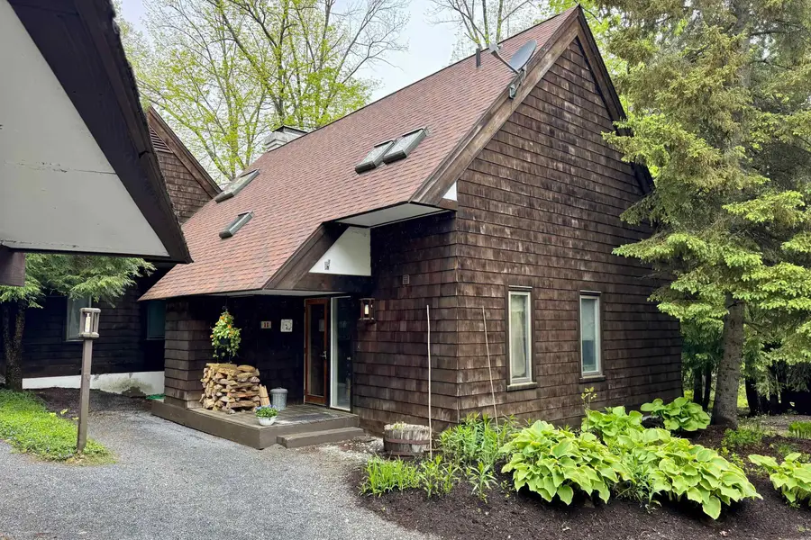 11 Pond View Road, Winhall, VT 05340 - Image #2