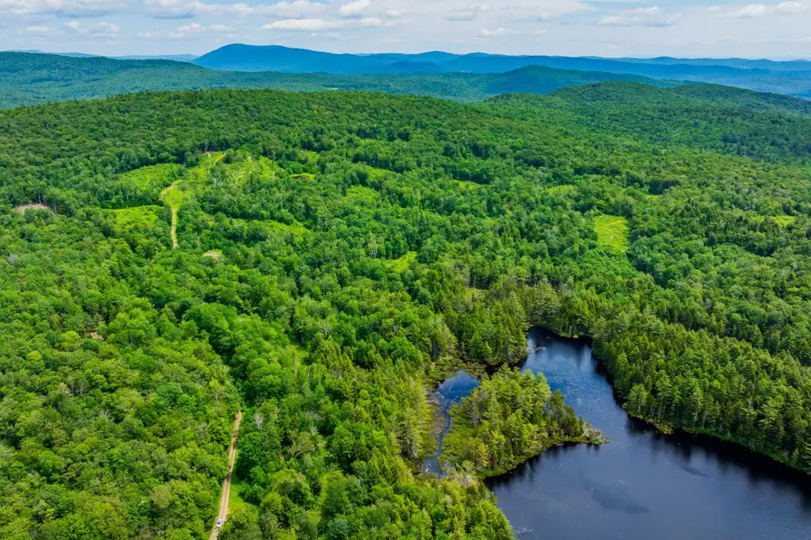 585 Pleasant Valley Road, Jamaica, VT 05343 - Image #3