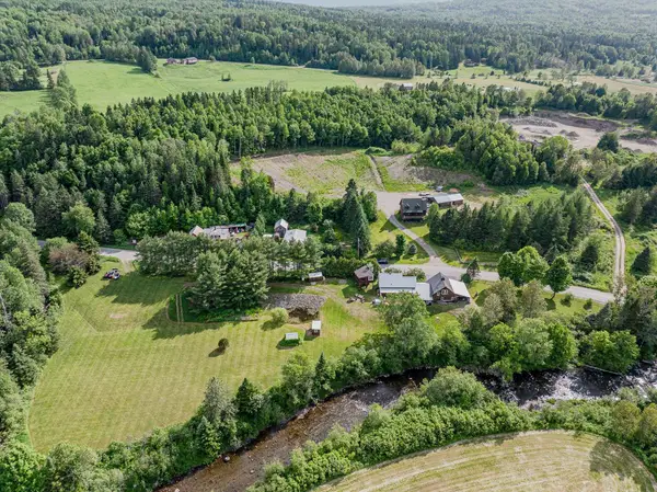 21 Bungy Road, Colebrook, NH 03576