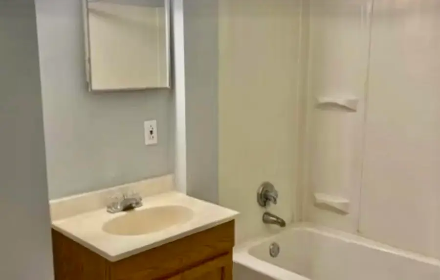 38 Railroad Street, Charlestown, NH 03603 - Image #3