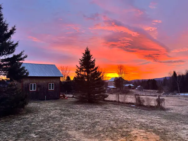 691 Old Stone House Road, Brownington, VT 05860