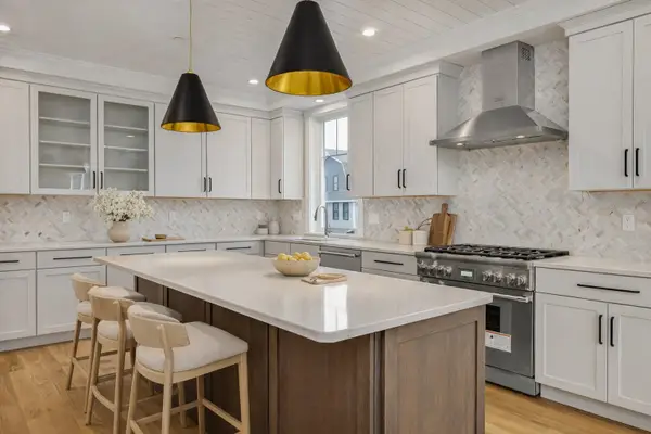 22 LITTLE BAY Drive, Dover, NH 03820