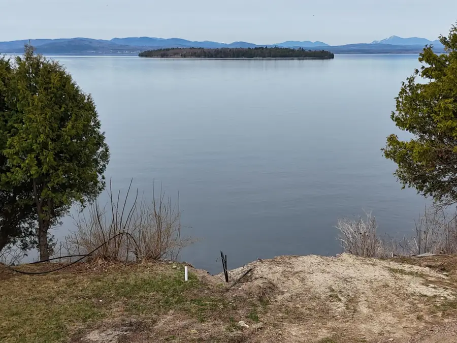 41 Lake Drive, South Hero, VT 05486 - Image #2